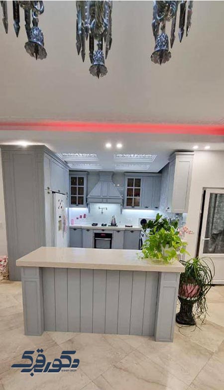نمونه کار کابینت آشپزخانه نئوکلاسیک طوسی