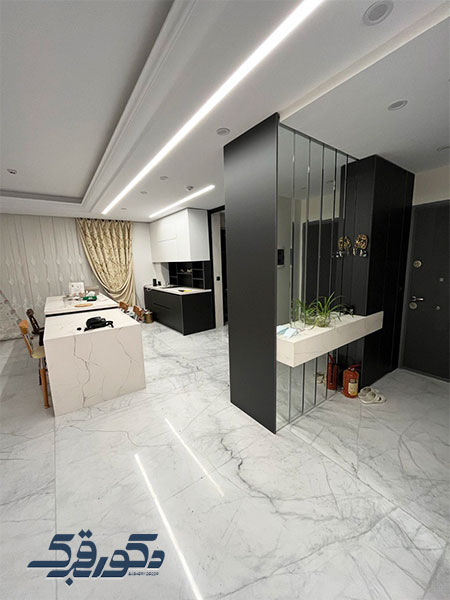 نمونه کار کابینت آشپزخانه های گلاس سفید و مشکی