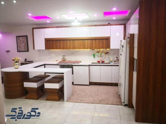 نمونه کار کابینت آشپزخانه مدرن سفید و چوب