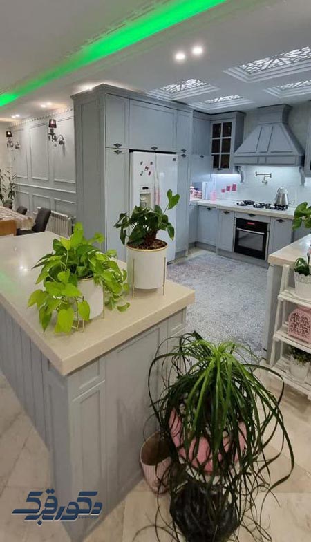 کابینت نئوکلاسیک سفید