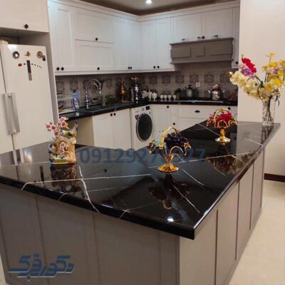 کابینت نئوکلاسیک سفید وبا جزیره نسکافه ای