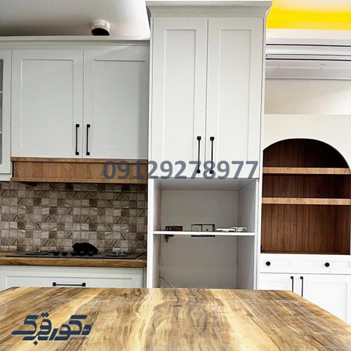 کابینت نئوکلاسیک سفید و چوب